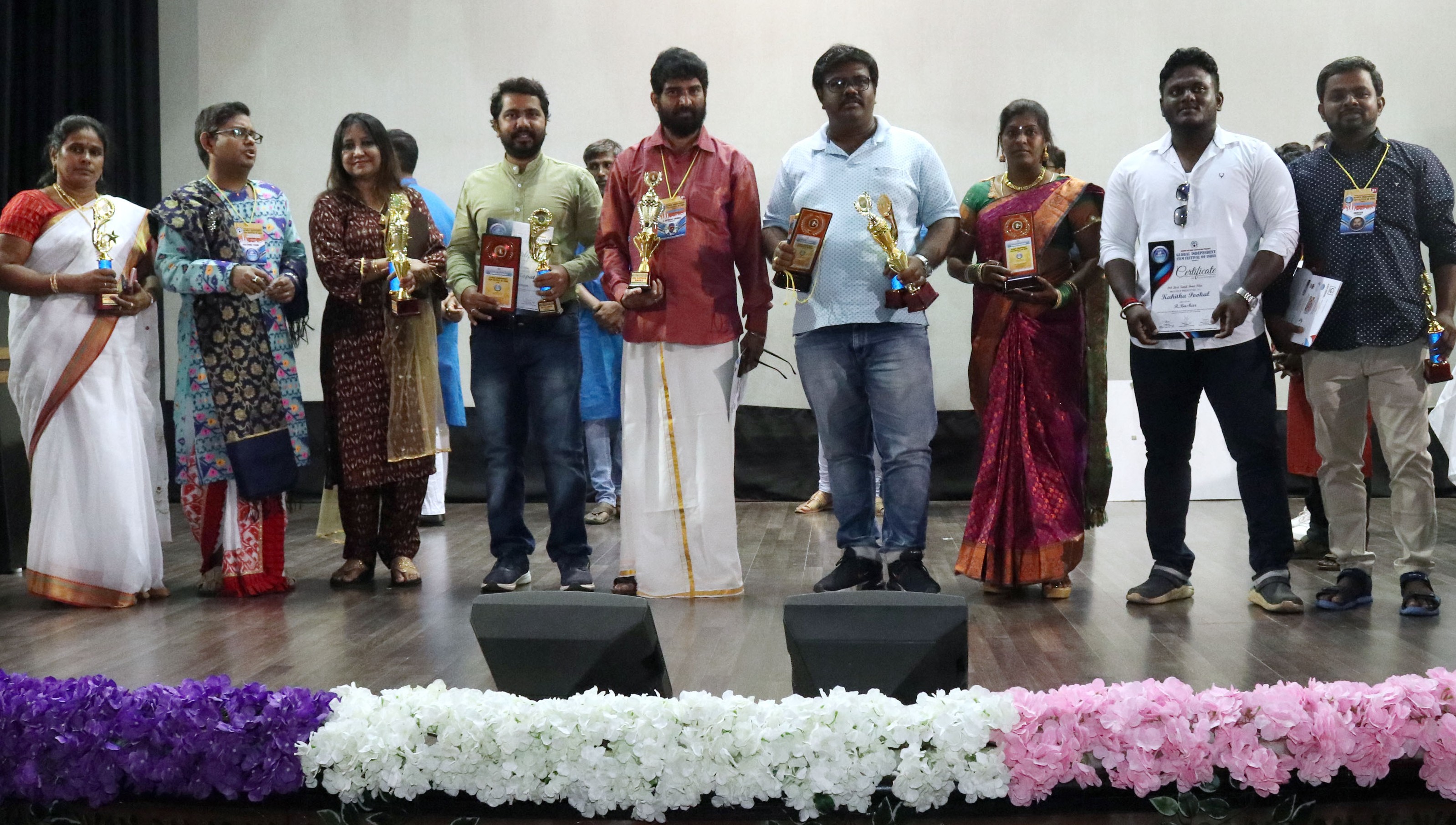 ভারতের গ্লোবাল ইন্ডিপেন্ডেন্ট ফিল্ম ফেস্টিভ্যালে ৩টি পুরস্কার জিতলো ‘মেঘের কপাট
